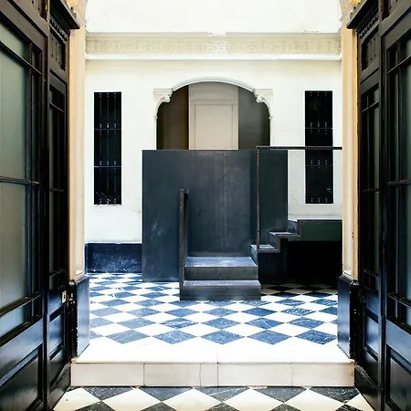 Estudios Pelayo Apartment *